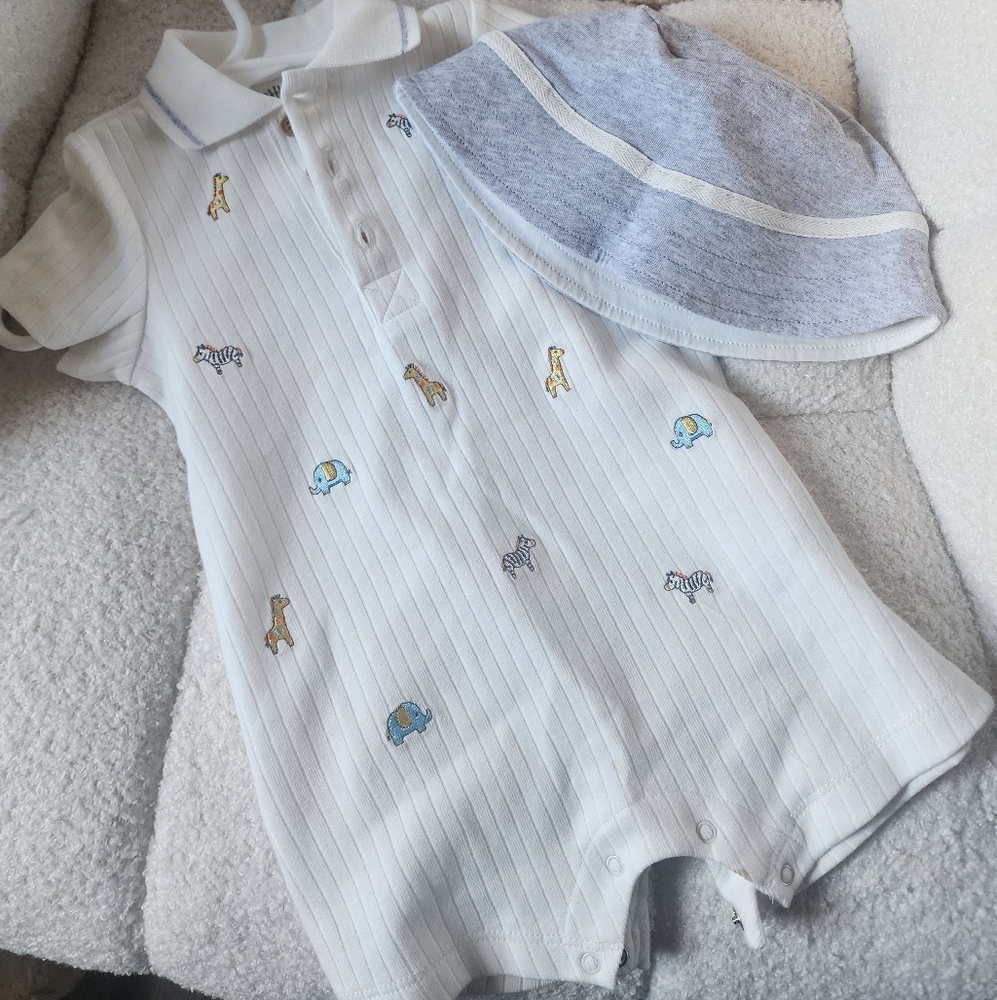 Little Me White Animal Print Romper with Bucket Hat